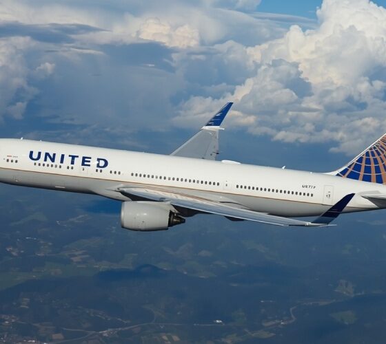 United Airlines Flight UA770 Emergency Diversion